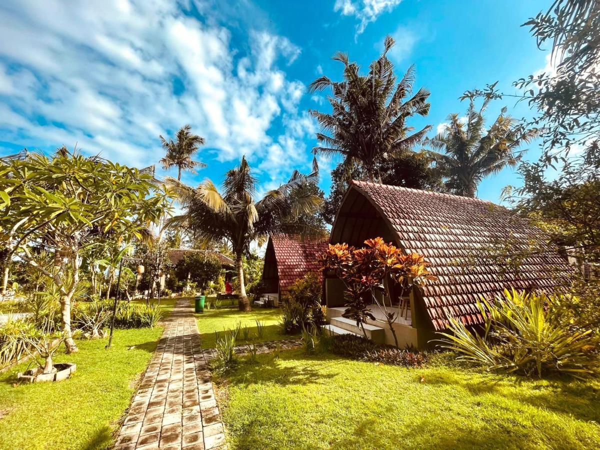 Apit Lawang Villas & Resto Batununggul Екстер'єр фото
