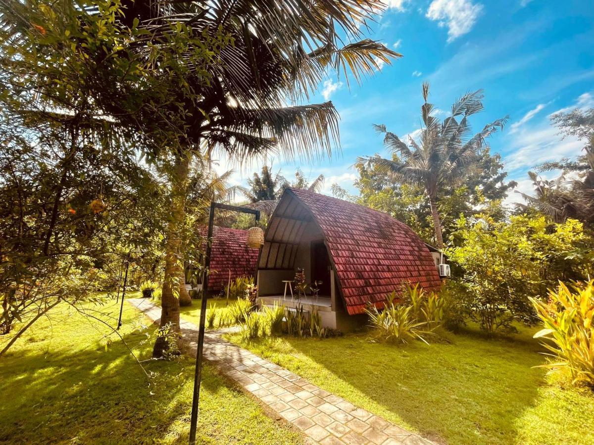 Apit Lawang Villas & Resto Batununggul Екстер'єр фото