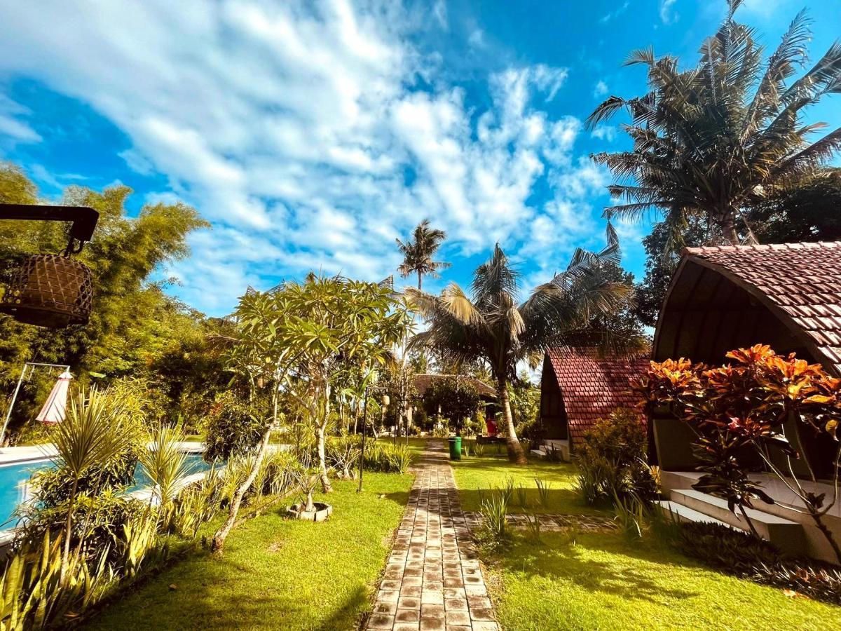 Apit Lawang Villas & Resto Batununggul Екстер'єр фото