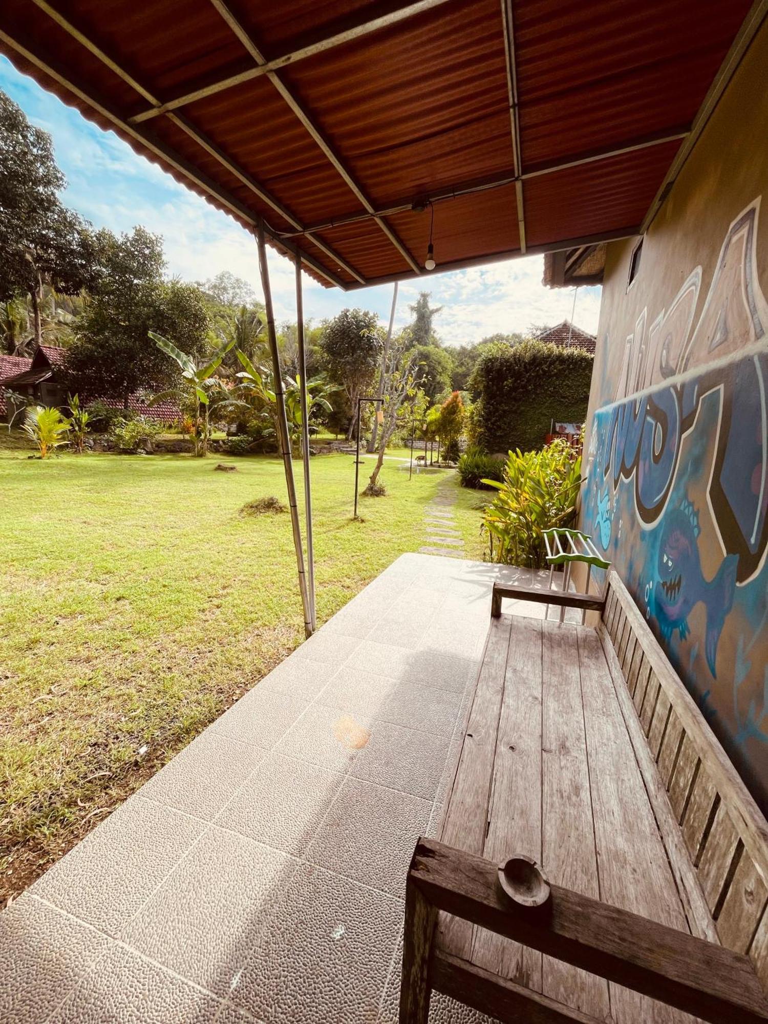 Apit Lawang Villas & Resto Batununggul Екстер'єр фото